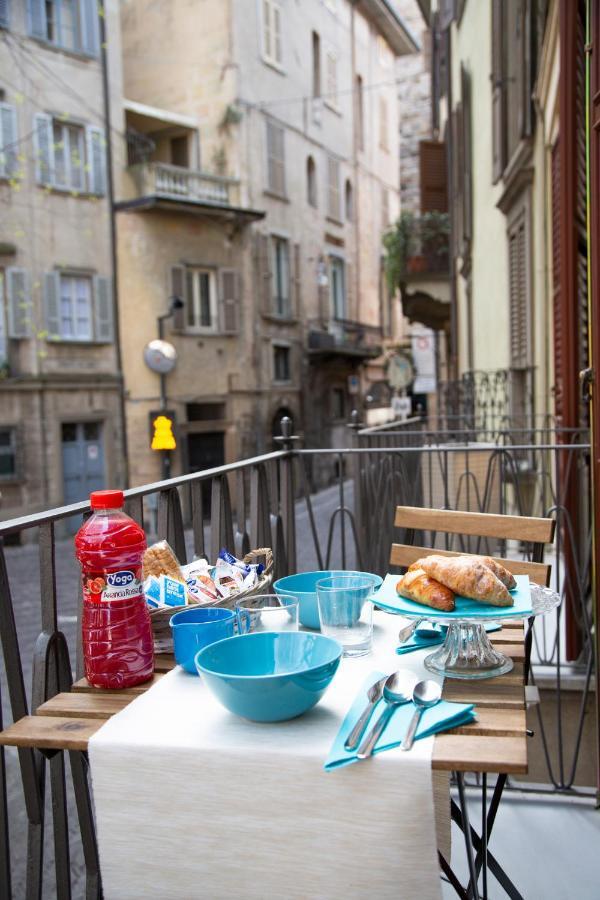Casa Vacanze Gombito 4 Bergamo Alta Buitenkant foto